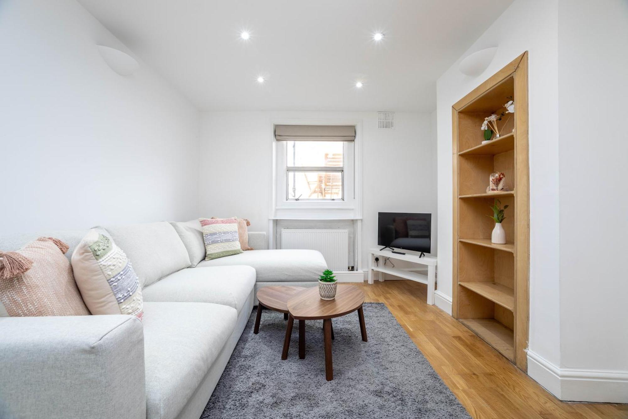 3 Bedroom House In Notting Hill Apartament