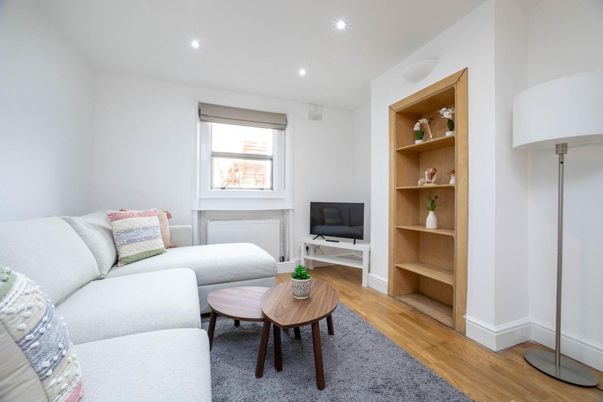 3 Bedroom House In Notting Hill Apartament